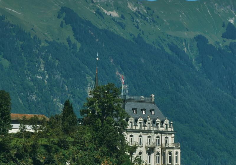 Exclusive grand hotel in the mountains – discreet recovery and accommodation during treatment in Germany